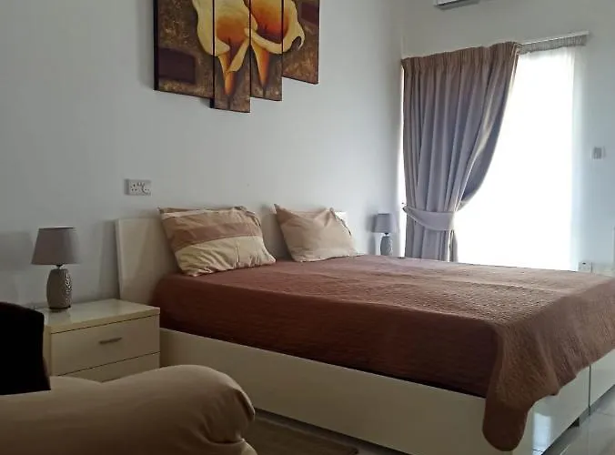 Modern In The Heart Of Steps From The Seafront Apartment *