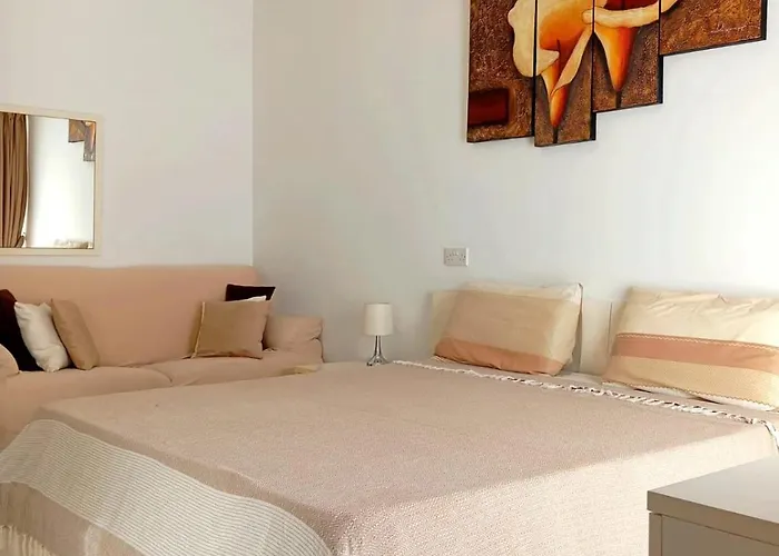 Apartment Modern In The Heart Of Steps From The Seafront