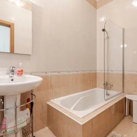 Modern In The Heart Of Steps From The Seafront Апартаменты Слима