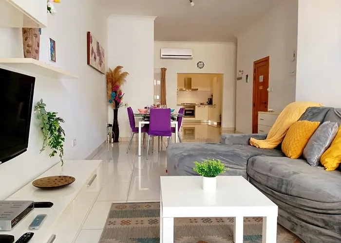 Daire Modern In The Heart Of Steps From The Seafront Sliema